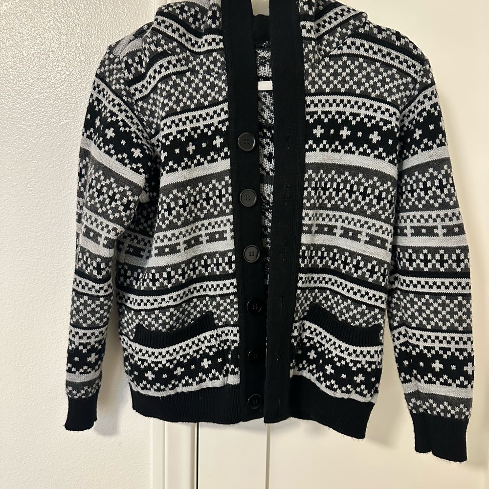 Unisex Black and Gray Patterned Sweater